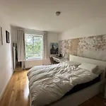 Chic 1Bd Loft-Style Flat Heart Of North London